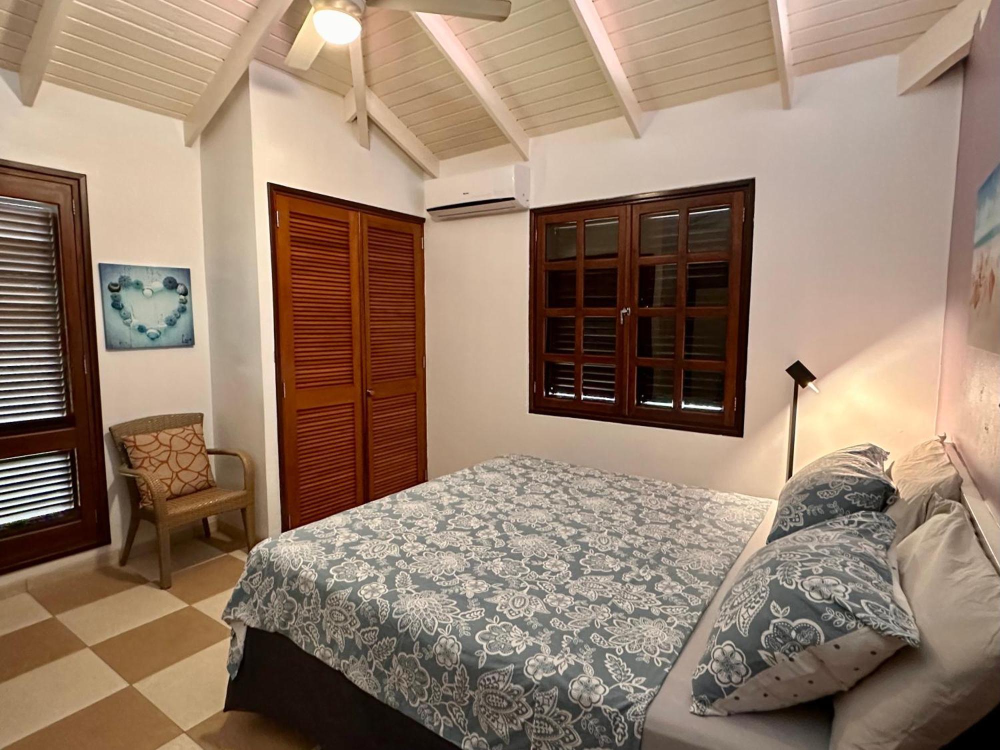 Blue Bay Beach Villas & Apartments Exterior photo